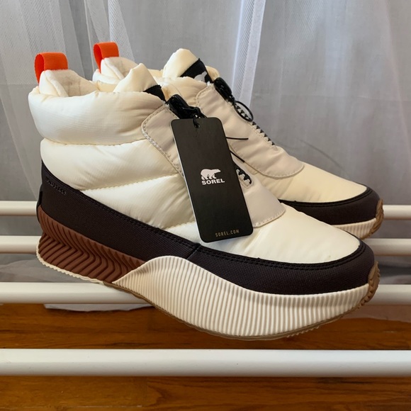 SOREL Women's Out 'N About Puffy 300g Waterproof Boots New With Tags - Picture 9 of 12